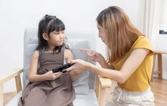 Menjaga Masa Depan, Darurat Perlindungan Anak di Ruang Digital