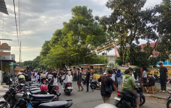 Tradisi Berburu Takjil Ramai Warnai Sore Ramadan