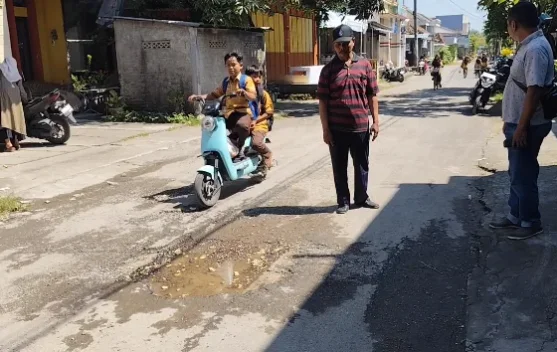 Tradisi Tongtek di Kayen Pati Ternodai Aksi Tawuran Remaja