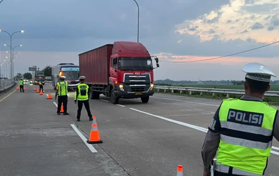 Pengusaha Angkutan Diminta Patuhi Aturan Pembatasan Kendaraan Arus Mudik