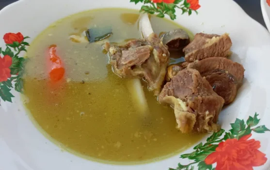 Tips Memasak Tengkleng Kambing agar Daging Empuk