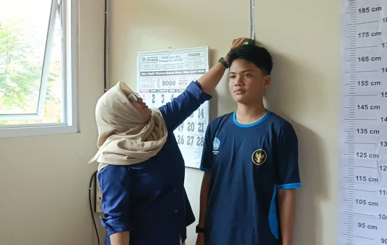 Status Gizi Penerima MBG Dipantau, Siswa di Batang Jalani Skrining Kesehatan