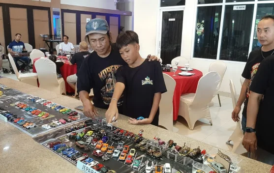 Komunitas Diecast Pantura Gelar Kopgab di Rembang, Ratusan Koleksi Miniatur Mobil