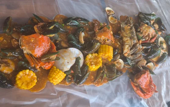 Resep Membuat Seafood Saus Padang yang Lezat Ala Rumahan
