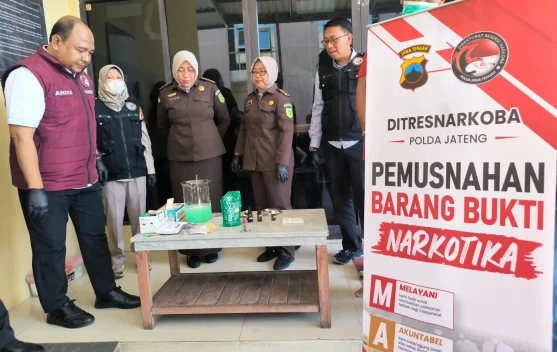 Ditresnarkoba Polda Jateng Musnahkan Barang Bukti Sabu Milik Tersangka RS