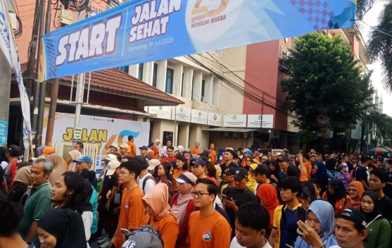 Dies Natalis Ke-45 UPGRIS, Ribuan Peserta Meriahkan Jalan Sehat