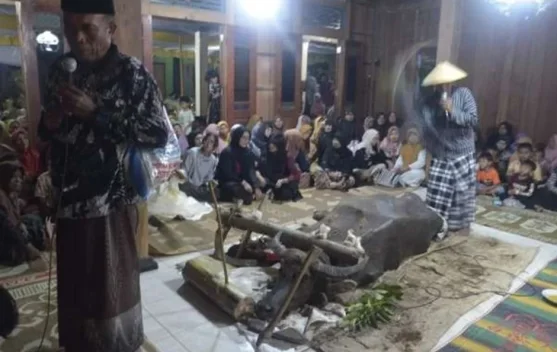 Ritual Kalang Obong oleh Suku Kalang