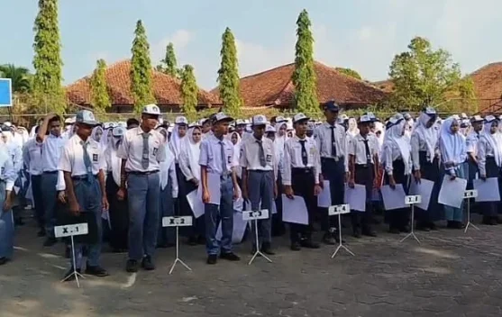 Bangun Budaya Integritas, SMAN 1 Kesesi Terapkan Presensi Online bagi Siswa