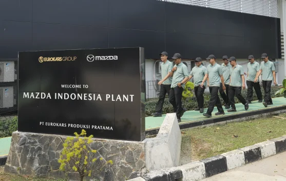 Mazda Resmikan Pabrik Perakitan Pertama di Indonesia, Investasi Capai Rp400 M