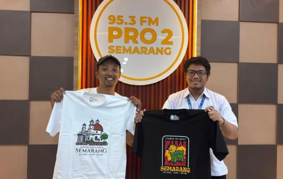 UMKM MasRT9 Kenalkan Ikon Wisata Semarang Lewat Kaos Kreatif