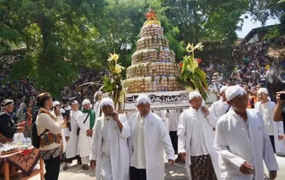Ki Ageng Gribig dan Tradisi Yaa Qowiyyu, Sejarah Penyebaran Islam di Jawa
