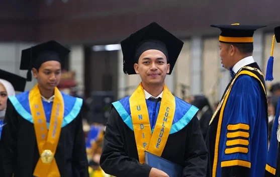 Kisah Alza, Penerima KIP-K di Undip yang Sukses Raih Karier Sebelum Lulus