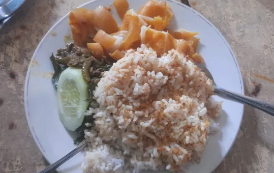 Lauk yang Banyak Penggemarnya di Warung Nasi Padang