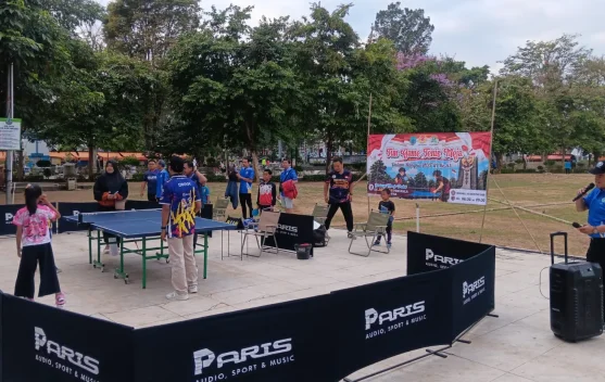 PTMSI Gelar Fun Game Tenis Meja di Alun-Alun Pancasila Salatiga