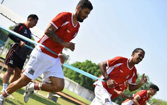 Menang 5-0, Skuat Deltras FC Jaga Kebugaran Sambut Barito Putera