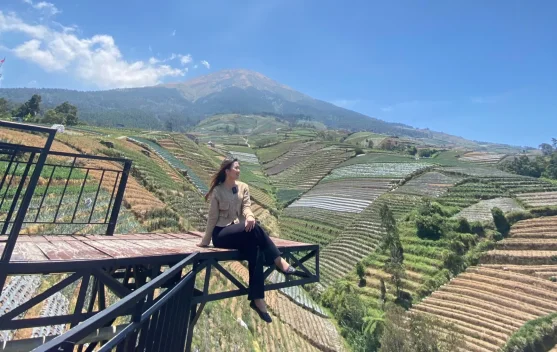Spot Foto Cantik di Nampan Sukomakmur, Magelang, Sajikan Panorama Gunung