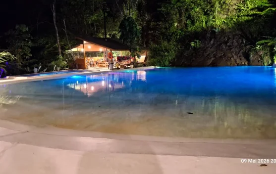 Menikmati Panorama Menoreh dari Ketinggian, Ada Glamping hingga Kolam Renang