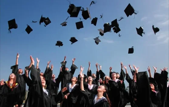 Raih IPK Tertinggi, Penerima KIP-K Jadi Wisudawan Terbaik Undip
