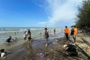 Libur Lebaran, Pengunjung Pantai Wonokerto Pekalongan Capai  15 Ribu Orang