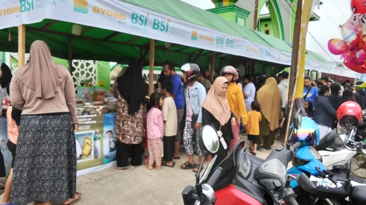 Pasar Ramadan Barong Tongkok Ramai Diserbu Warga
