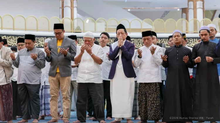 Salat di Masjid IKN, Menag: Semoga Nusantara Jadi Kota yang Dirindukan