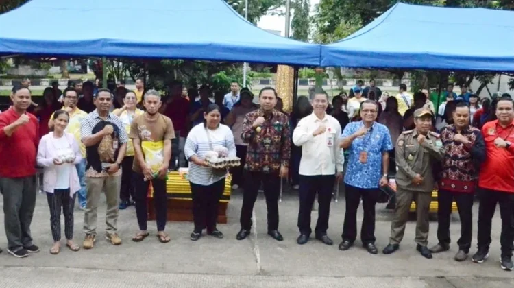 Perkuat Ketahanan Pangan Warga, Pemkab Kubar Rutin Gelar Sembako Murah