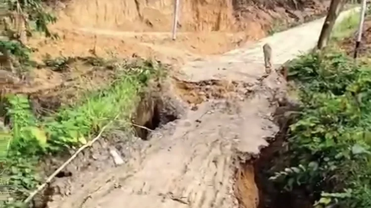 Anggota DPRD Kubar Minta Perusahaan HTI dan Sawit Bantu Perbaikan Jembatan