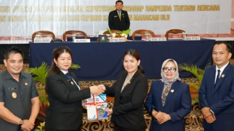 DPRD Mahakam Ulu Terima Penyampaian LKPJ APBD 2025 Bupati Mahulu