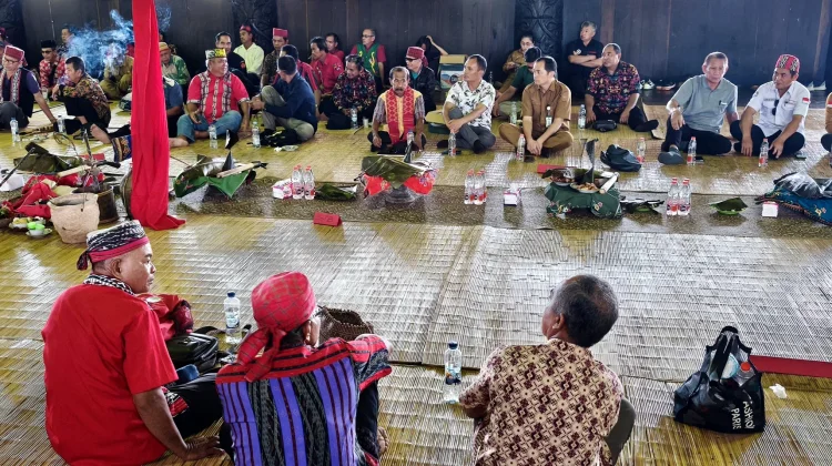 Sejumlah Kepala Adat Kecamatan Sesalkan Keributan di Kantor PDA Kubar