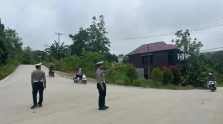 Satlantas Polres Mahulu Gelar Apel dan Pengaturan Lalu Lintas