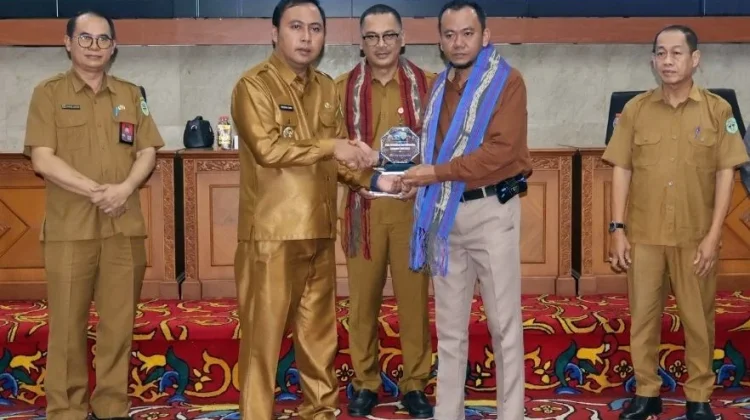 Bupati Kubar Minta Seluruh OPD Segera Bentuk PPID Pelaksana