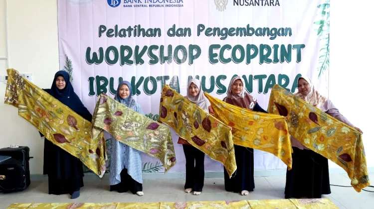Otorita IKN dan BI Latih Warga Kembangkan Produk Batik Ecoprint