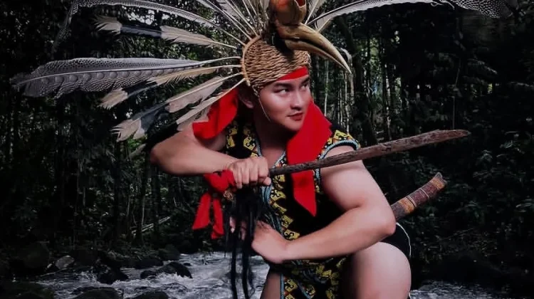 Dari Hobi Jadi Dedikasi, Pelatih Tari di Kubar Lestarikan Budaya
