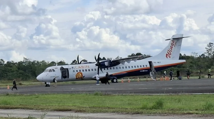 Animo Penumpang di Bandara Melalan Cukup Tinggi, Didominasi Karyawan Perusahaan