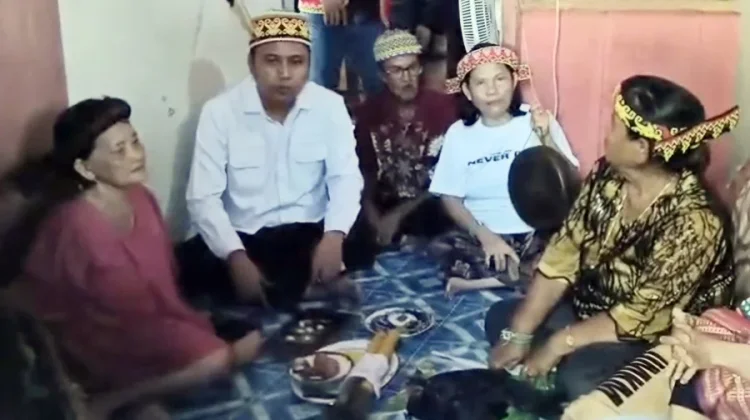 Bupati Kutai Barat Dianugerahi Nama Dayak Bahau 'Jelivan'
