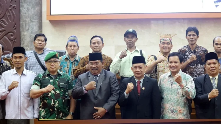 DPRD Kubar Serahkan Rekomendasi DOB Benua Raya ke Pemerintah Daerah