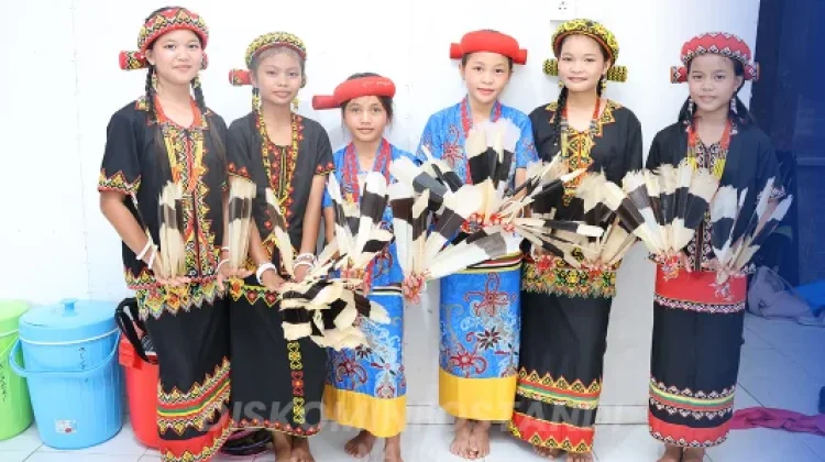 Tarian Budaya Meriahkan Ritual Nebukoq Perkuat Kebersamaan Warga