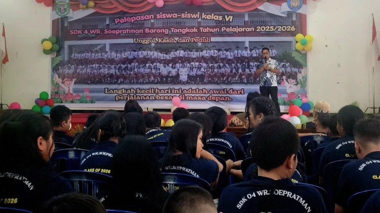 111 Siswa Dilepas, Disdikbud Apresiasi Dedikasi Guru SDK WR Soepratman