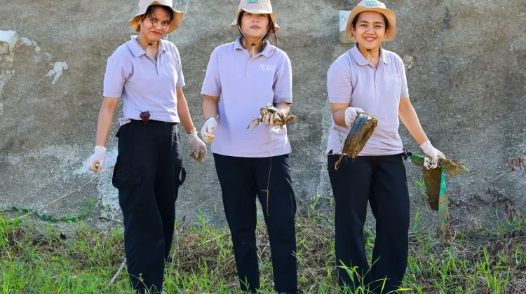 Warga Desa Pemaluan Ajak Masyarakat Terapkan Budaya Pilah Sampah