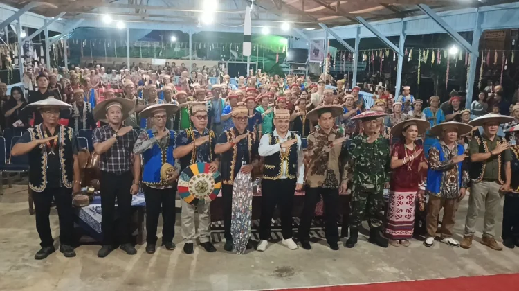 Warga Mahulu Gelar Ritual “Omin Atun Onam Adet" untuk Menjaga Warisan Budaya Leluhur
