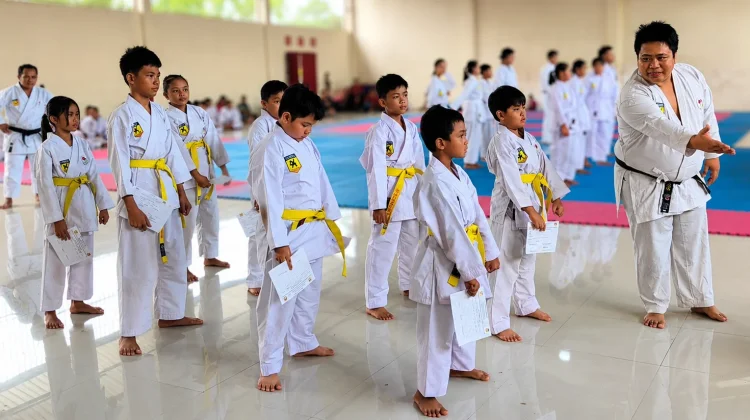 Perkuat Regenerasi, FORKI Kubar Mulai Cetak Atlet Karate sejak Usia TK