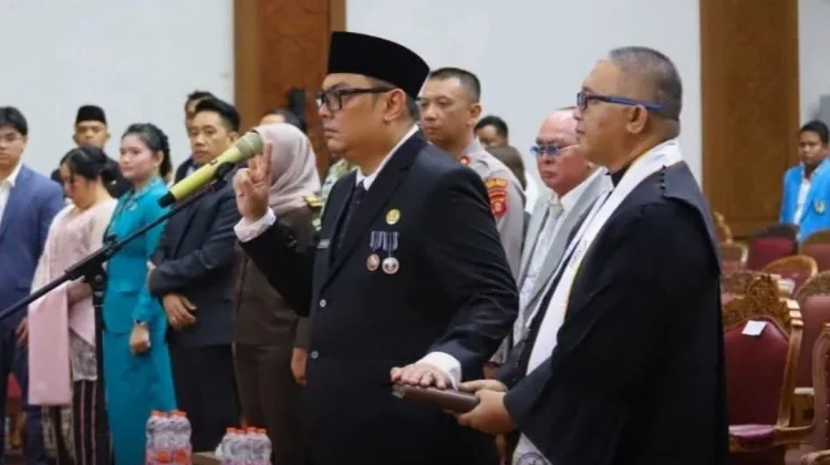 Bupati Kutai Barat Lantik Sekda Erick Victory ,Kepala OPD Diminta Dukung