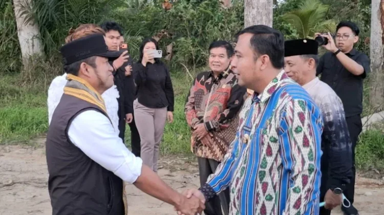 Kunker ke Kutai Barat, Gubernur Kaltim Singgung Kelanjutan Jembatan ATJ