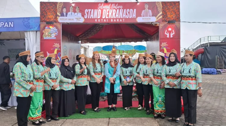Dekranasda Kubar Tampilkan Kerajinan Unggulan di TTG Kaltim ke-12