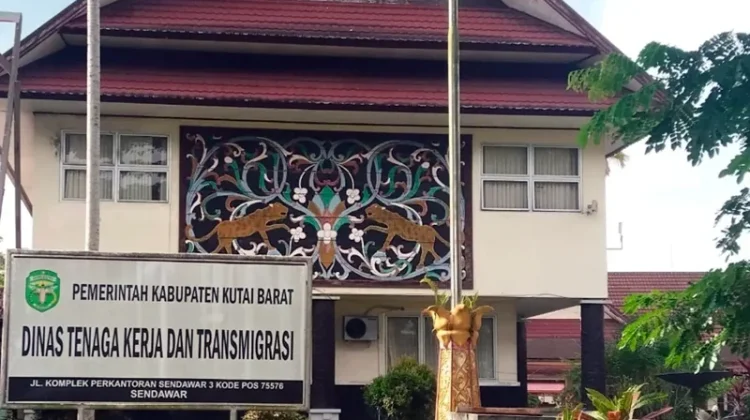 Disnakertrans Kubar Khawatir PHK Massal Picu Kenaikan Pengangguran