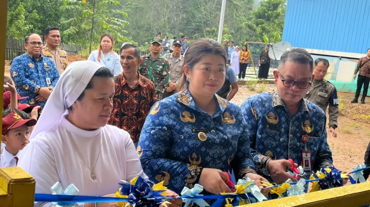 Bupati Mahulu Resmikan SDK Santa Miriam Ujoh Bilang