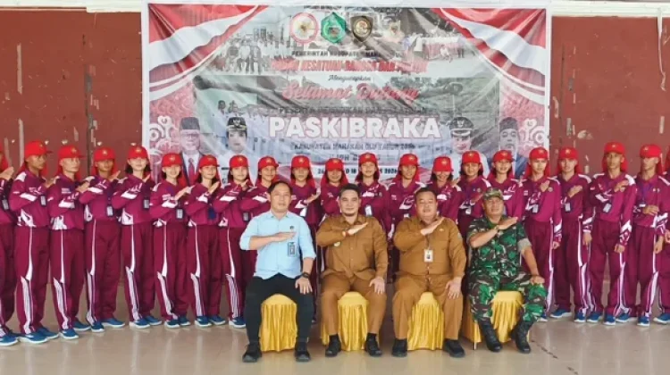 Wabup Mahulu Motivasi Paskibraka Jalani Pelatihan dengan Disiplin Penuh