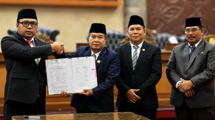 DPRD Kutai Barat Resmi Ketok Palu Raperda Pertanggungjawaban APBD 2025