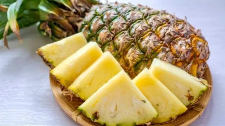 Gizi Melimpah, Ini 5 Manfaat Buah Nanas untuk Wanita
