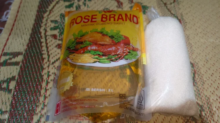 Tingginya Harga Gula dan Minyak Goreng Tekan Pedagang di Mahulu